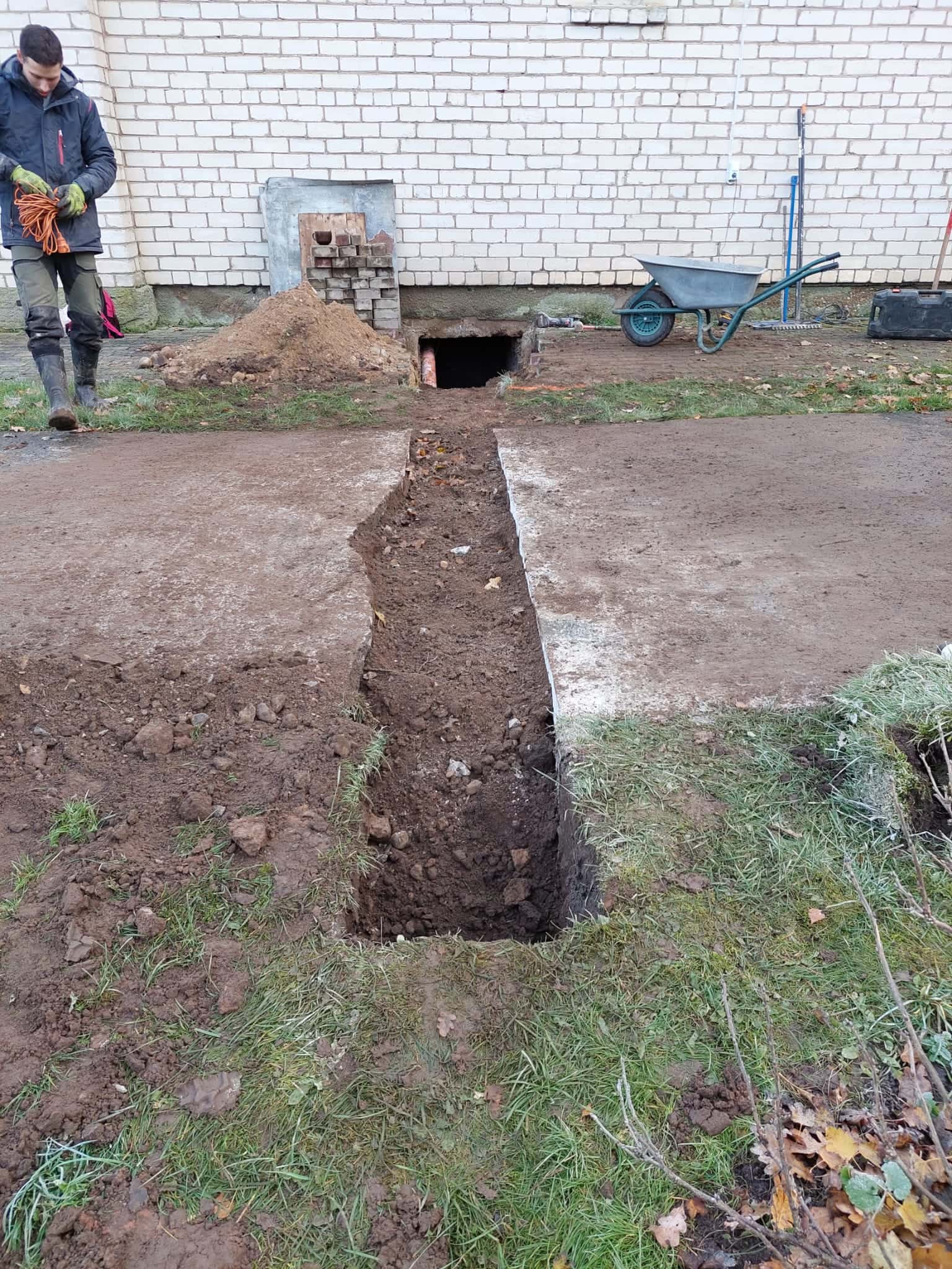 Septiķa uzstādīšanas darbi objektā
